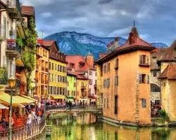 Escapade printanière à Annecy (Haute-Savoie) : partageons la douceur de vivre  (Recherche compagnon de voyage homme pour séjour convivial)
